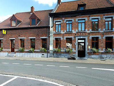 Auberge Le XIX eme Thulin Extérieur photo